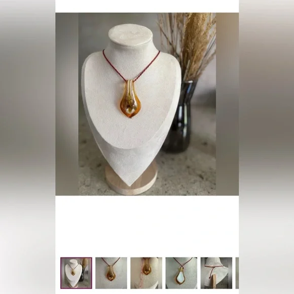 Necklace bundle - Picture 3 of 10